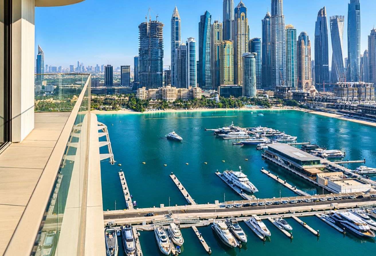Modern Duplex | Huge Balcony| Marina View