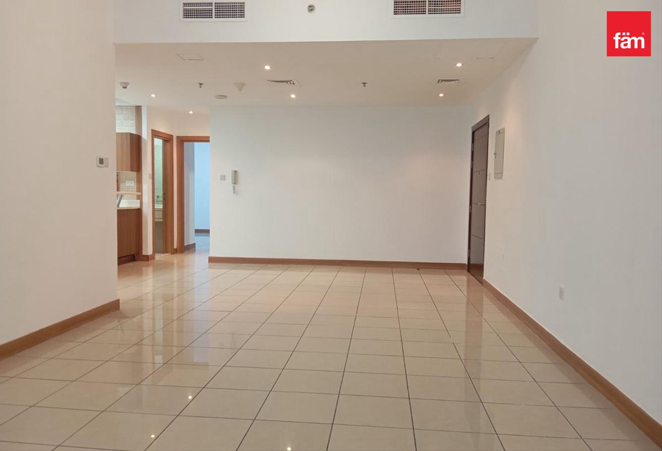 See View | Spacious Layout | Prime Location photo 2