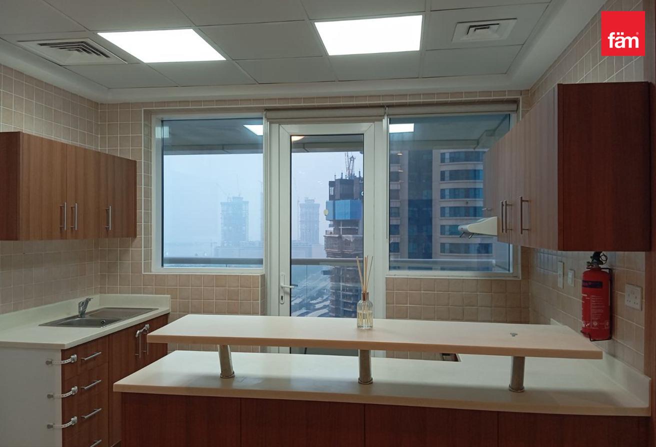 See View | Spacious Layout | Prime Location photo 9