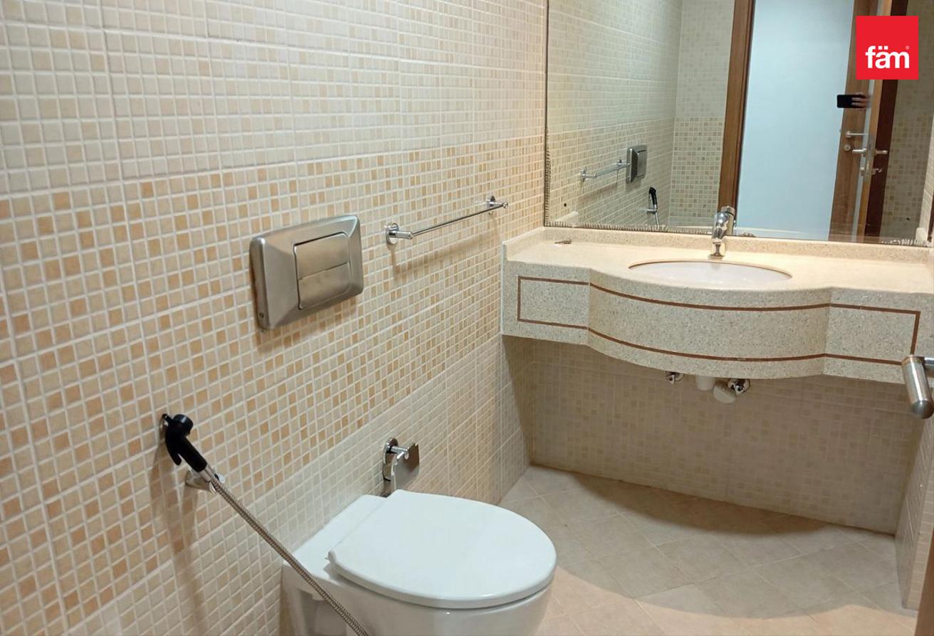 See View | Spacious Layout | Prime Location photo 10