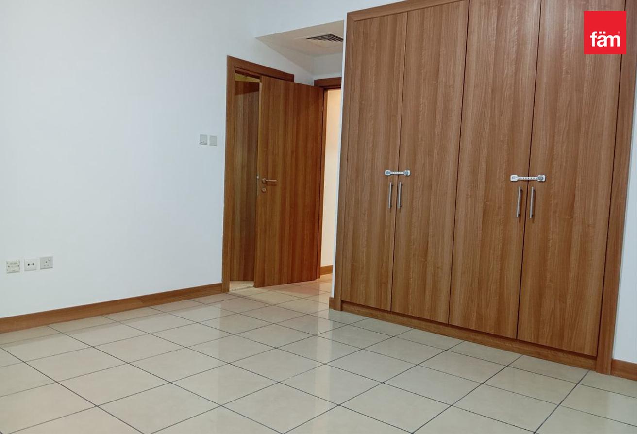 See View | Spacious Layout | Prime Location photo 7