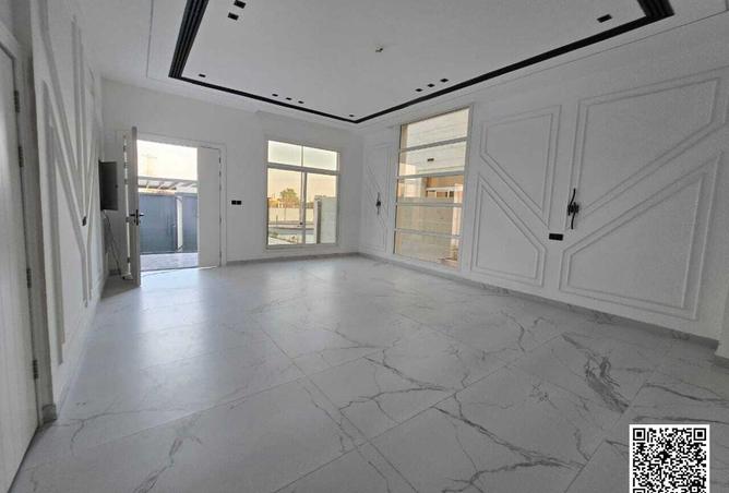 64032834 - Property Image 3