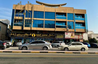 عمارة بالكامل - استوديو - 8 حمامات للبيع في 1 المويهات - المويهات - عجمان