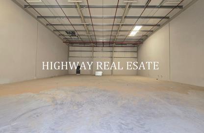 Warehouse - Studio - 1 Bathroom for rent in Al Sajaa Industrial - Al Sajaa - Sharjah