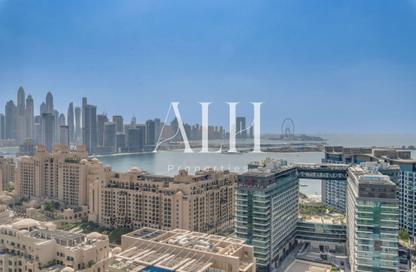 Apartment - Studio - 1 Bathroom for rent in The Palm Tower - Palm Jumeirah - Dubai