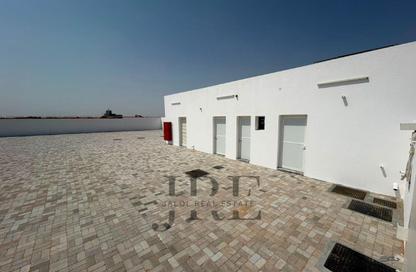 Warehouse - Studio - 1 for rent in Al Sajaa Industrial - Al Sajaa - Sharjah