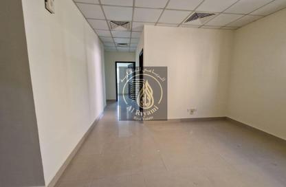 Apartment - 1 Bedroom - 2 Bathrooms for rent in Crown Palace Hotel - Al Rashidiya 1 - Al Rashidiya - Ajman