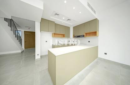 Townhouse - 2 Bedrooms - 4 Bathrooms for rent in Falcon Island North - Falcon Island - Al Hamra Village - Ras Al Khaimah Townhouse - 2 Bedrooms - 4 Bathrooms for rent in Falcon Island North - Falcon Island - Al Hamra Village - Ras Al Khaimah