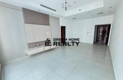 Apartment - 2 - 3 for rent in Pearl Tower - Al Khan - Sharjah