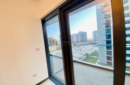 Apartment - 1 - 2 for rent in SOL Bay - Business Bay - Dubai