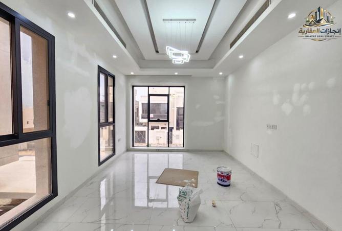 76183924 - Property Image 3