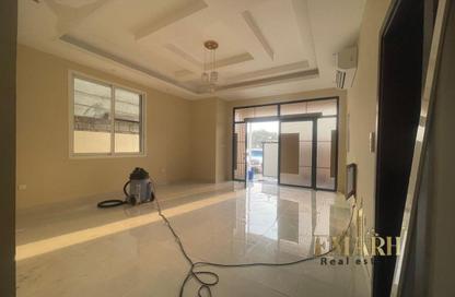 Villa - 5 Bedrooms - 7 Bathrooms for rent in Al Yasmeen 1 - Al Yasmeen - Ajman