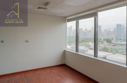 Office Space - 4 Bedrooms - 1 Bathroom for rent in Al Majaz 1 - Al Majaz - Sharjah