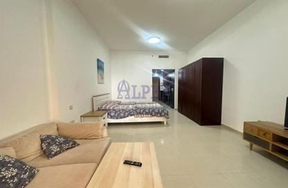 Apartment - Studio - 1 for rent in Royal Breeze 4 - Royal Breeze - Al Hamra Village - Ras Al Khaimah