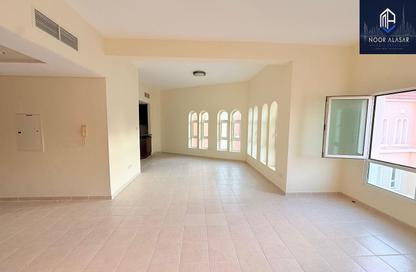 شقة - 2 - 4 للايجار في مبنى 158 - طراز حديث - ديسكفري جاردنز - دبي