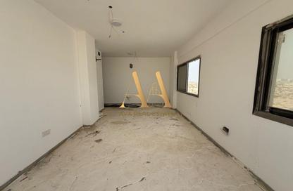 Labor Camp - Studio - 7+ Bathrooms for rent in Al Layan 1 - Saih Shuaib 2 - Dubai Industrial City - Dubai