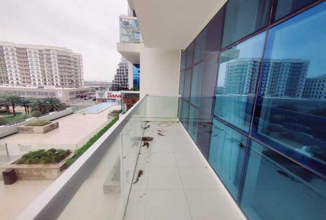 مبنى عالي الجودة | فسيح | شرفة