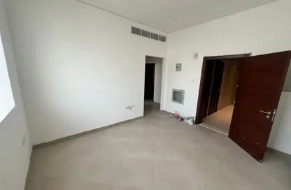 Apartment - 1 Bedroom - 2 Bathrooms for rent in Al Qulaya'ah - Al Sharq - Sharjah
