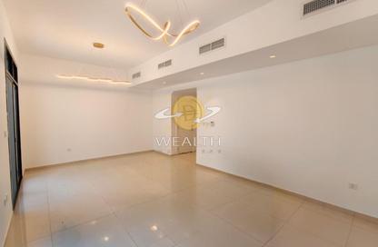 Townhouse - 2 - 3 for rent in Nasma Residence - Al Tai - Sharjah