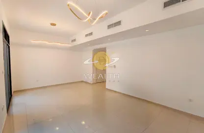Townhouse - 2 Bedrooms - 3 Bathrooms for rent in Nasma Residence - Al Tai - Sharjah