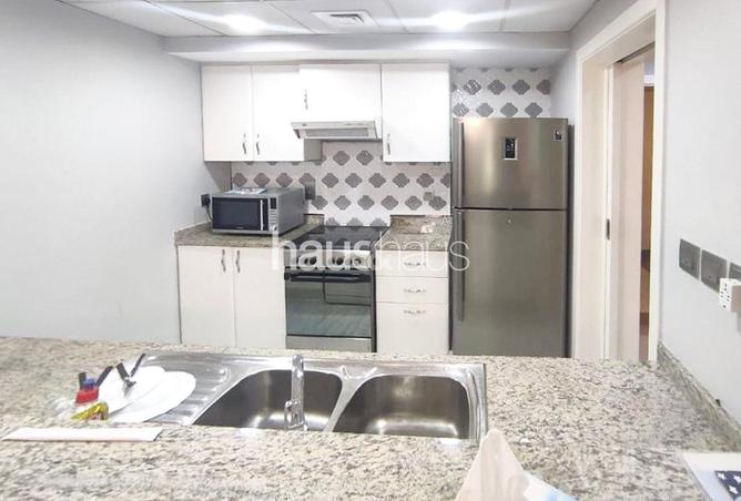 1-bed apartment in Al Dhafra 4 · Vacant · Terrace — photo 3