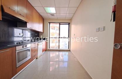 Apartment - 4 Bedrooms - 4 Bathrooms for rent in Golden Sands 9 - Al Mankhool - Bur Dubai - Dubai