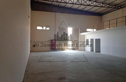 مستودع - استوديو - 1 حمام للايجار في أم درع - أم القيوين