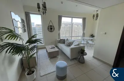 شقة - غرفة نوم - 1 حمام للايجار في B برج فيوز - برج فيوز - وسط مدينة دبي - دبي