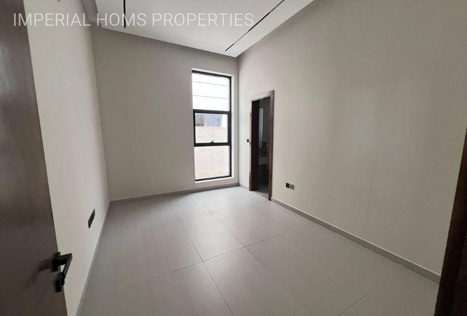 72722273 - Property Image 2