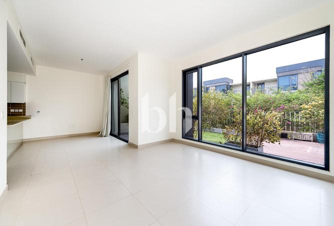 74252363 - Property Image 3