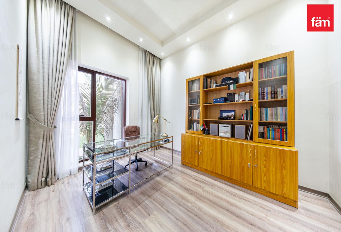 Modern Villa With Nearby Schools & Amenities photo 16