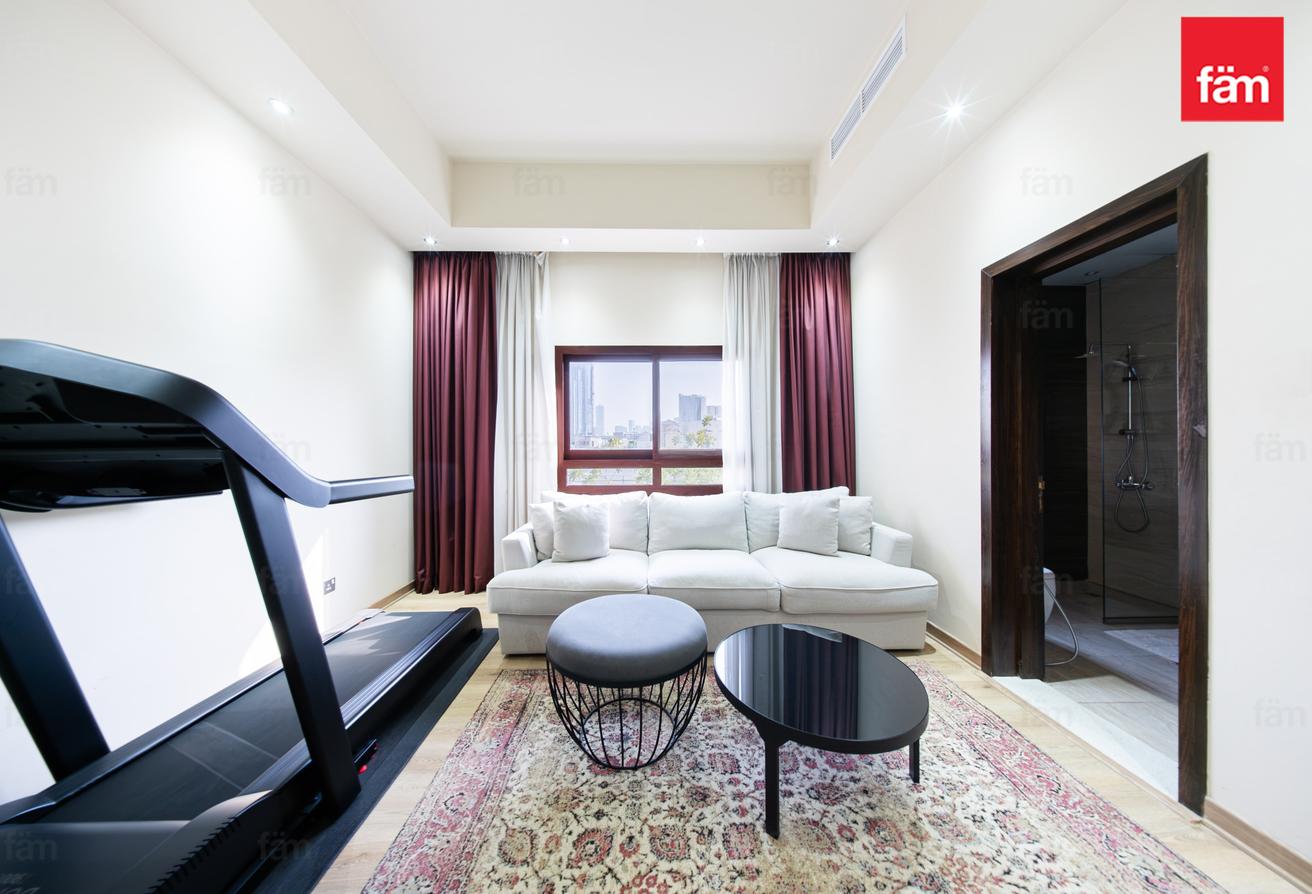 Modern Villa With Nearby Schools & Amenities photo 13