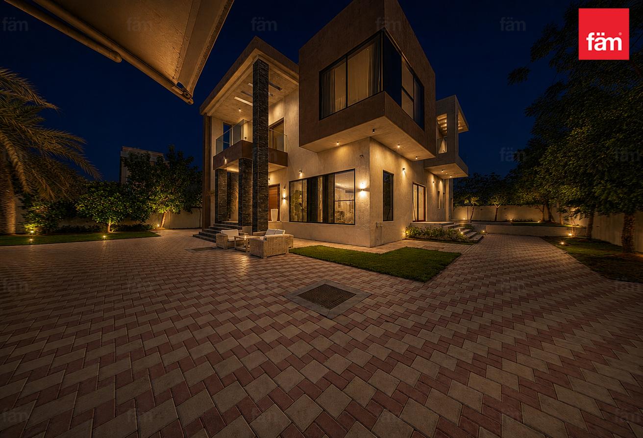 Modern Villa With Nearby Schools & Amenities photo 9