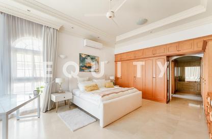 Villa - 6 Bedrooms - 7+ Bathrooms for sale in Umm Suqeim 1 Villas - Umm Suqeim 1 - Umm Suqeim - Dubai