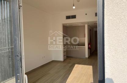 Apartment - Studio - 1 for rent in Waters Edge - Yas Island - Abu Dhabi
