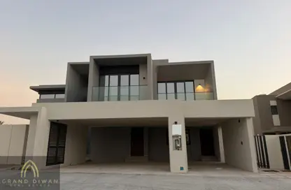 فيلا - 5 غرف نوم - 6 حمامات للايجار في فيلات قرية جبل علي - قرية جبل علي - جبل علي - دبي