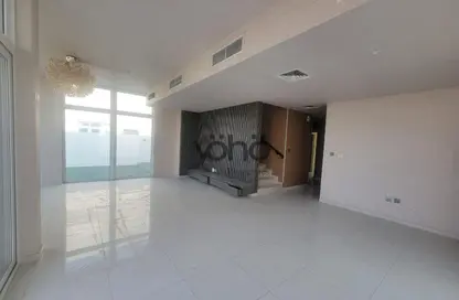 تاون هاوس - 6 غرف نوم - 7 حمامات للايجار في اكونا - داماك هيلز 2 - دبي تاون هاوس - 6 غرف نوم - 7 حمامات للايجار في اكونا - داماك هيلز 2 - دبي