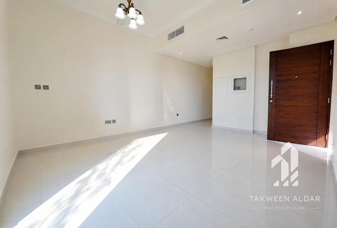 141929225 - Property Image 3
