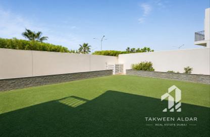 Townhouse - 3 - 5 for sale in Sycamore - Damac Hills 2 - Dubai