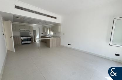 Villa - 5 Bedrooms - 5 Bathrooms for rent in Meadows 4 - Meadows - Dubai