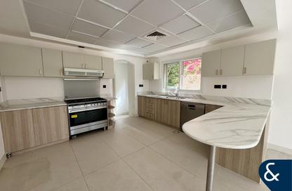 Villa - 5 Bedrooms - 5 Bathrooms for rent in Meadows 4 - Meadows - Dubai