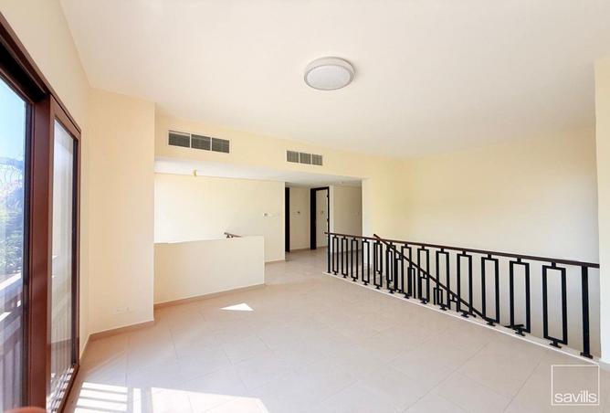 98678407 - Property Image 2