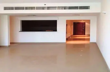 شقة - غرفة نوم - 2 حمامات للايجار في تفريعة القنال 1 - أبراج الجولف - مدينة دبي الرياضية - دبي