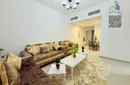 شقة - غرفة نوم - 2 حمامات للايجار في مساكن كورنيش عجمان - طريق كورنيش عجمان - عجمان