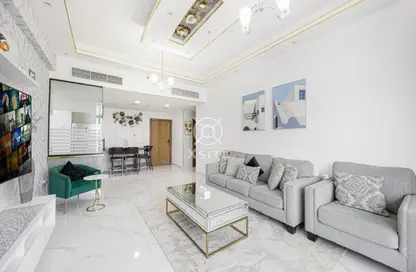 شقة - 2 غرف نوم - 2 حمامات للايجار في الجادة الخامسه - الفرجان - دبي