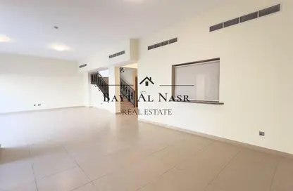Villa - 4 Bedrooms - 5 Bathrooms for rent in Nad Al Sheba Villas - Nad Al Sheba 3 - Nad Al Sheba - Dubai