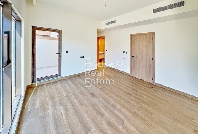 162807383 - Property Image 3
