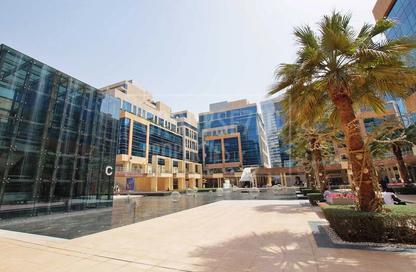 Office Space - Studio - 2 for rent in Bay Square Building 12 - Bay Square - Business Bay - Dubai