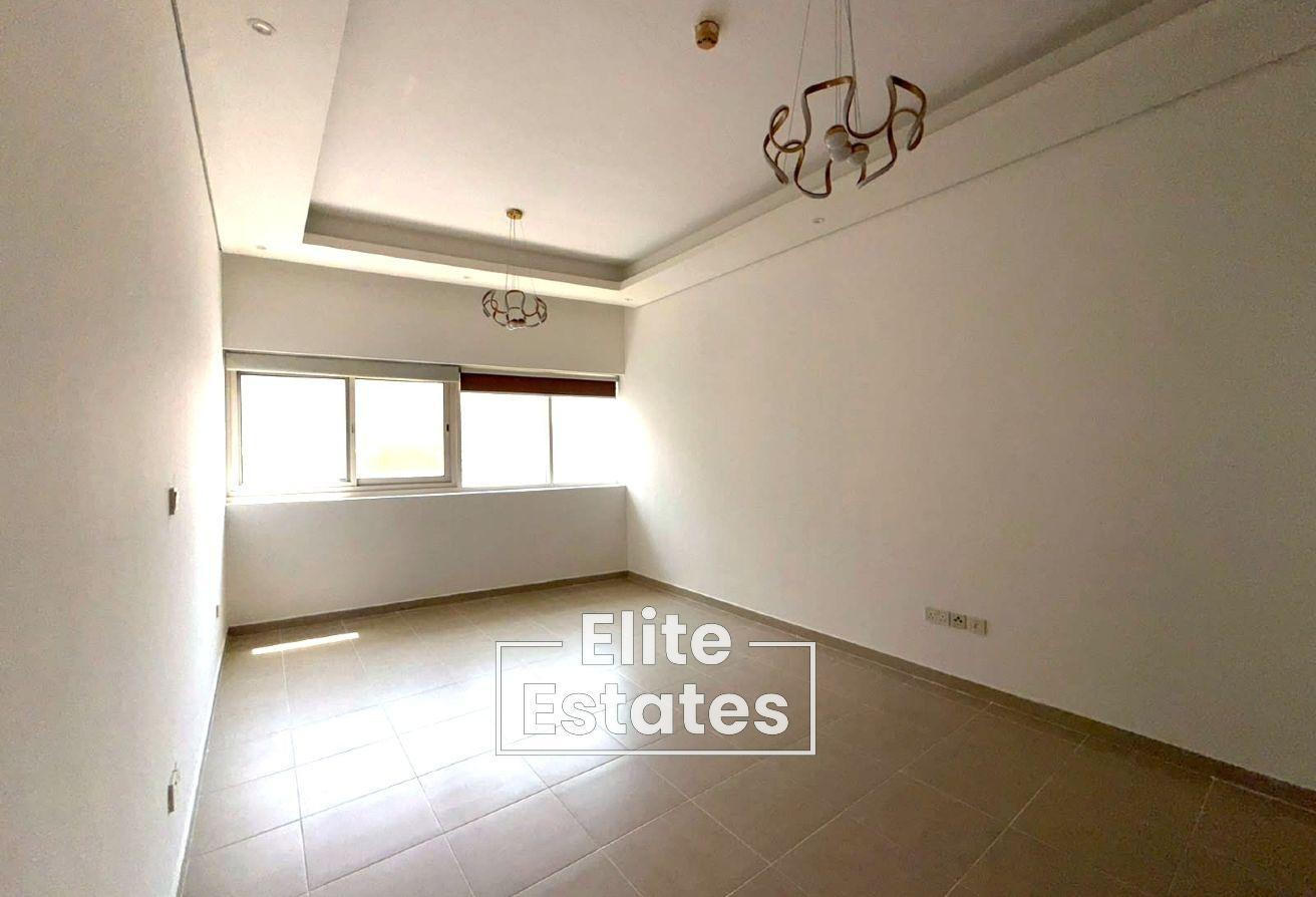 1 Month Rent Free | Shared Pool & Gym | Vacant photo 5