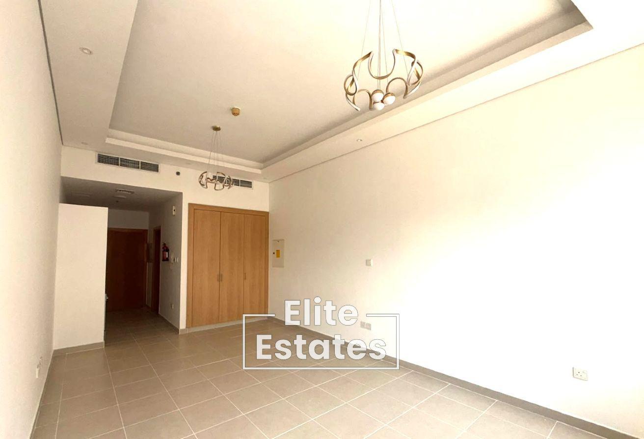 1 Month Rent Free | Shared Pool & Gym | Vacant photo 7